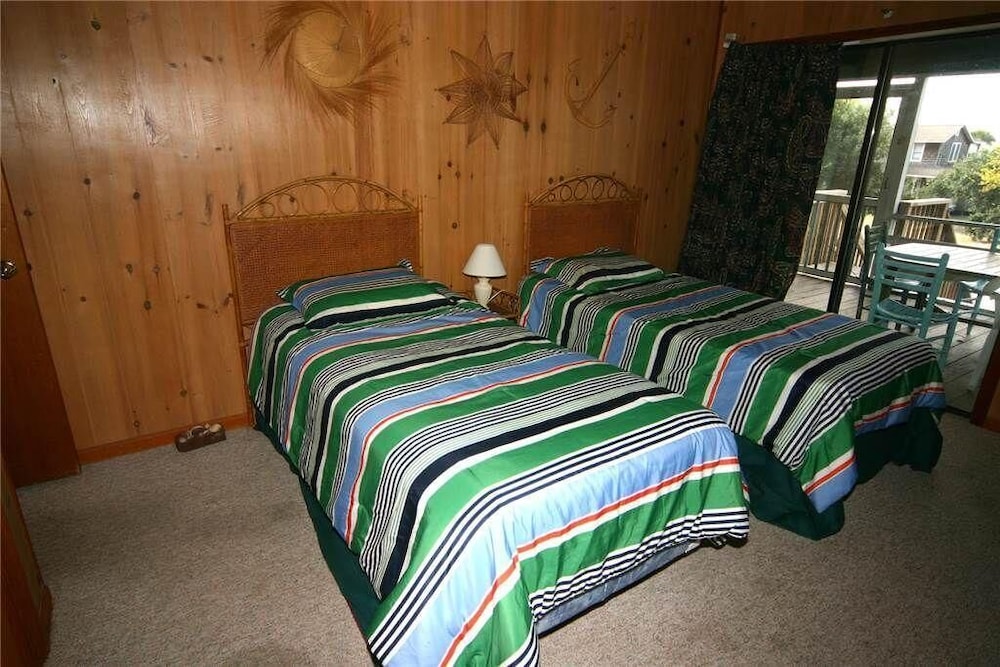 House, Multiple Beds (Tidedown) photo 1