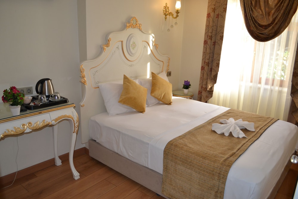 Economy Double Room photo 2