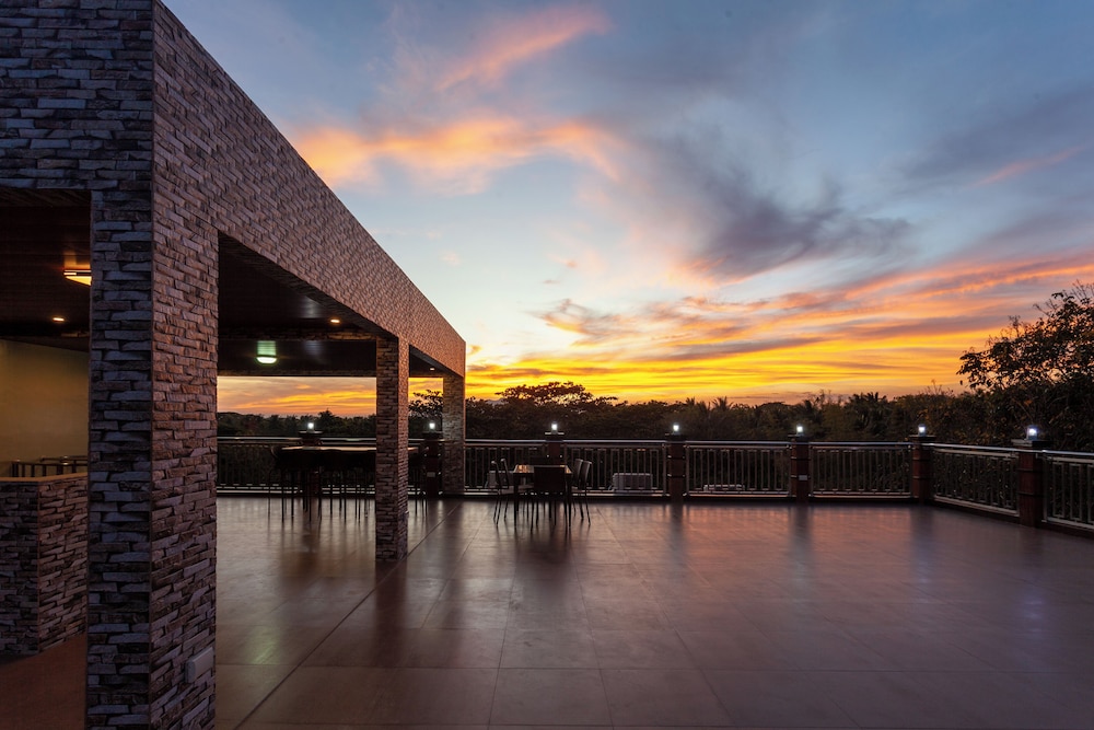 Club Villa photo 2