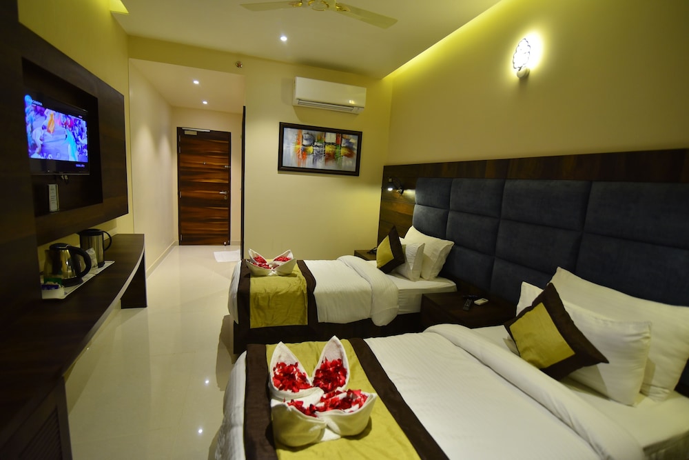 Executive Room - Photo 2