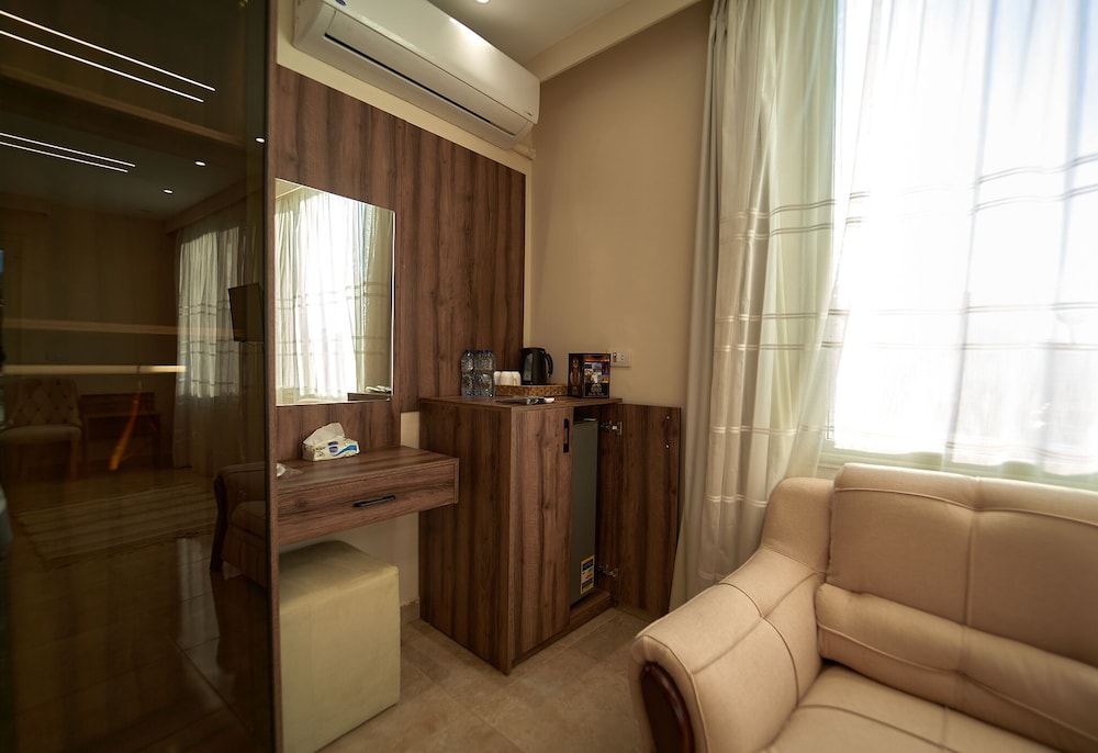 Grand Room photo 3