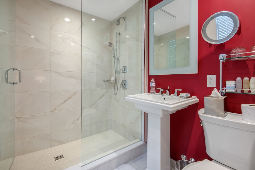 Luxury Suite, 1 King Bed