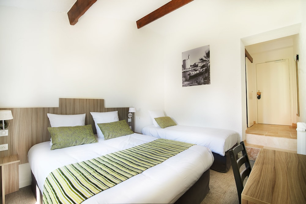 Family Quadruple Room, Garden View - Photo 2