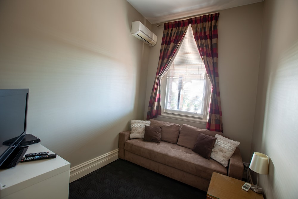 Comfort Apartment, 2 Bedrooms photo 3