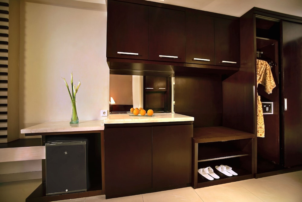 Deluxe Room - Photo 5