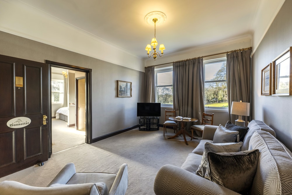Deluxe Suite photo 3