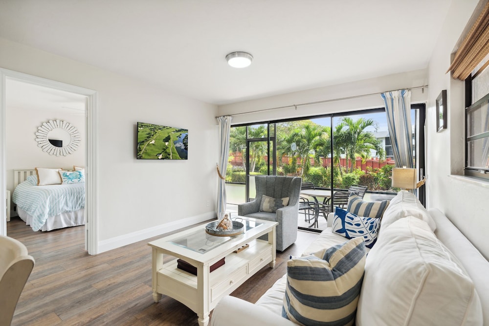 Premium Condo, 2 Bedrooms, Lanai