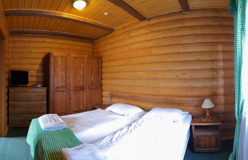 Family Quadruple Room, 1 Double Bed With Sofa Bed, Mountain View photo 2