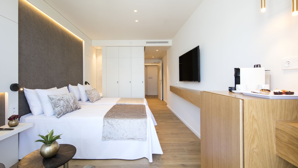 Premium Triple Room photo 2