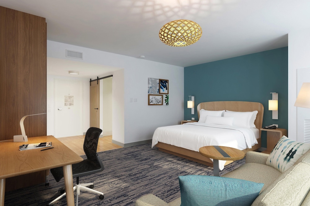Studio, 1 King Bed with Sofa bed (Mobility Accessible, Tub) - Photo 3