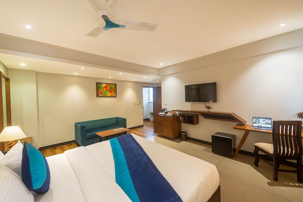 Executive Room - Photo 1