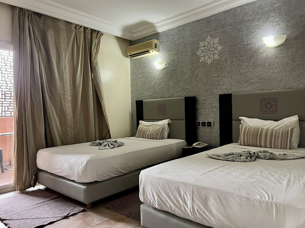 Basic Triple Room