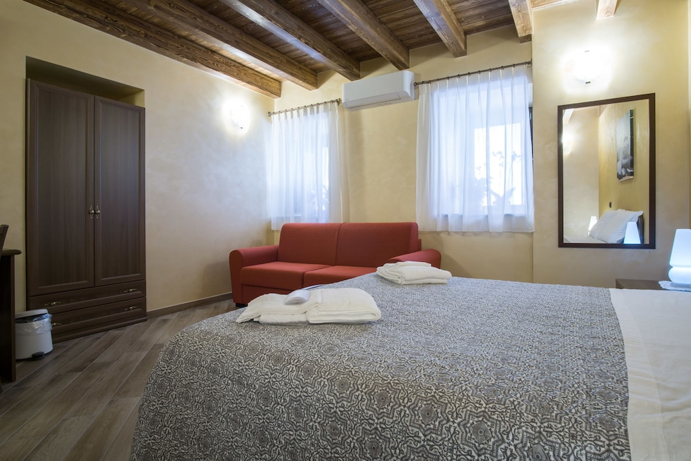 Exclusive Double Room (Tulipani) photo 3