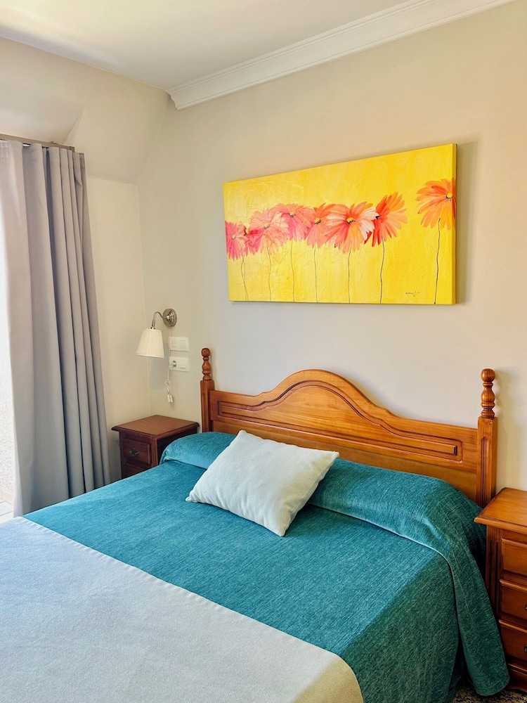 Double Room - Photo 5