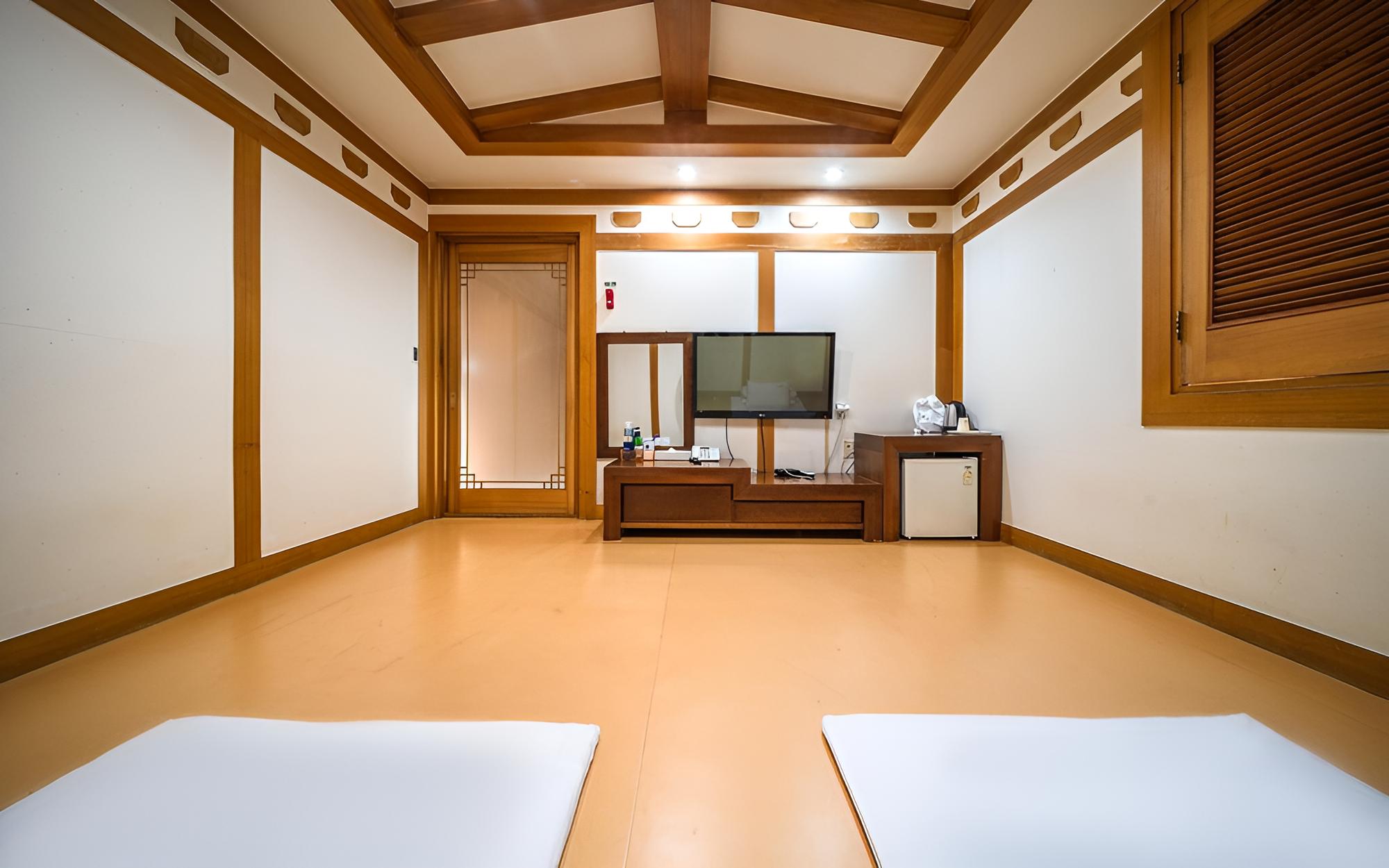 Room (Special room - Ondol (additional on-s) - Photo 5