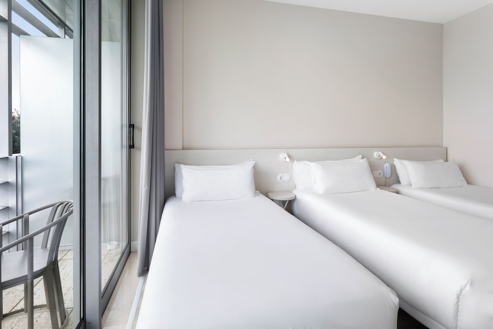 Standard Triple Room - Photo 2