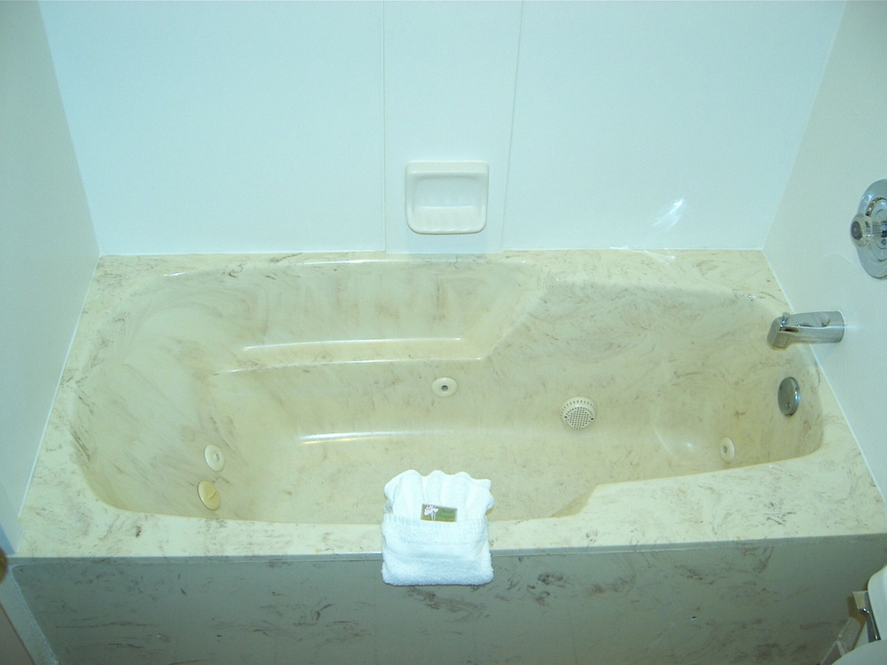Deluxe Single Room, Jetted Tub photo 1