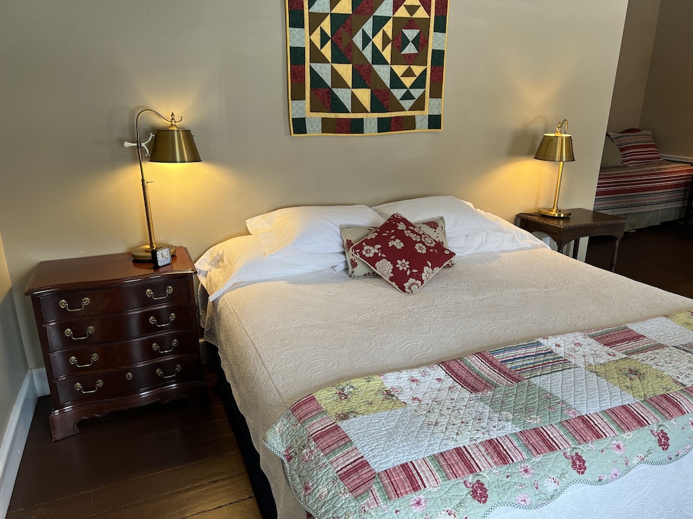 Room, Private Bathroom (Orchard Room) photo 3