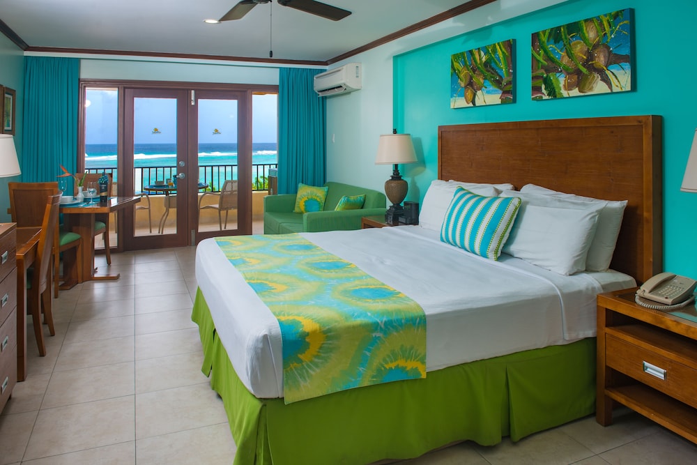 Deluxe Studio, 1 King Bed with Sofa bed, Sea View