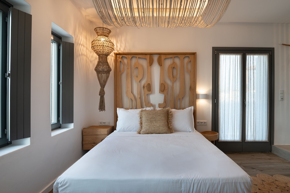 Junior Suite with plunge pool - Photo 22