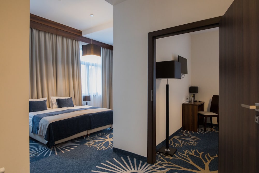 Premium Quadruple Room