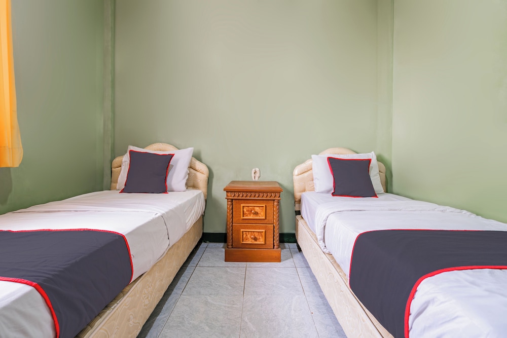 Deluxe Twin Room photo 2