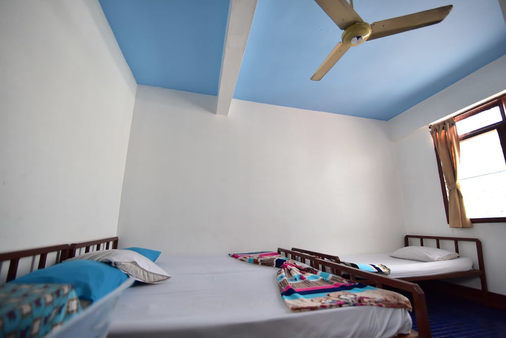 Standard Triple Fan Room photo 1