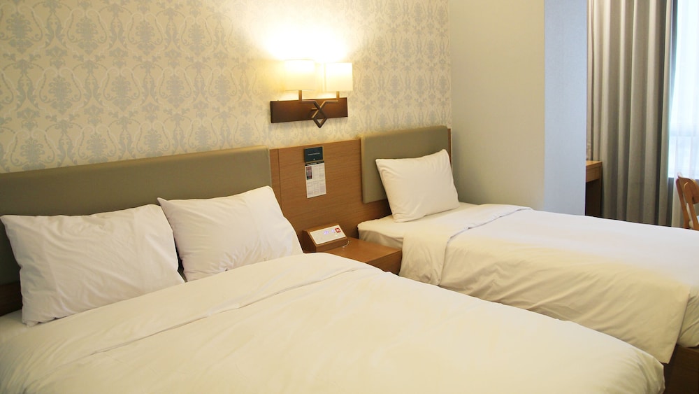 Triple Room, Bathtub photo 3