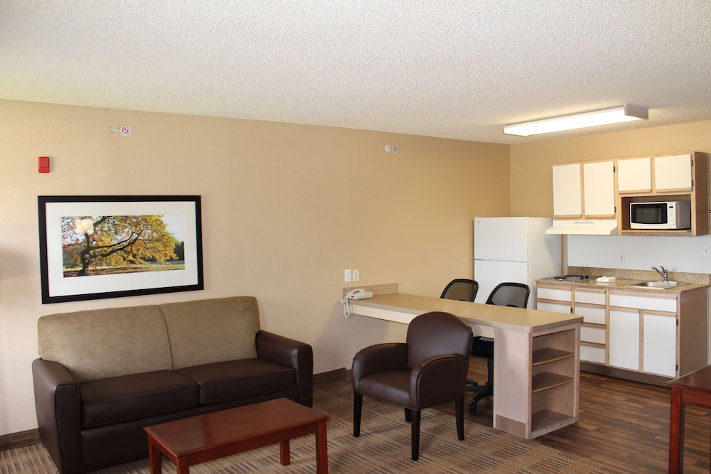 Superior Studio, 1 Queen Bed with Sofa bed, Non Smoking - Photo 3