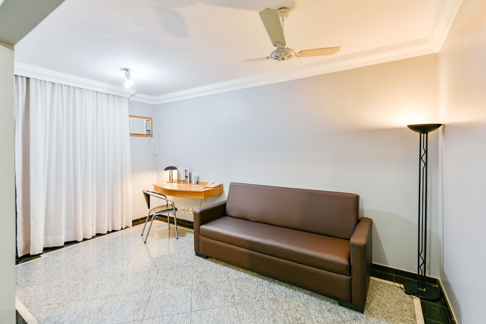 Executive Suite, 2 Twin Beds