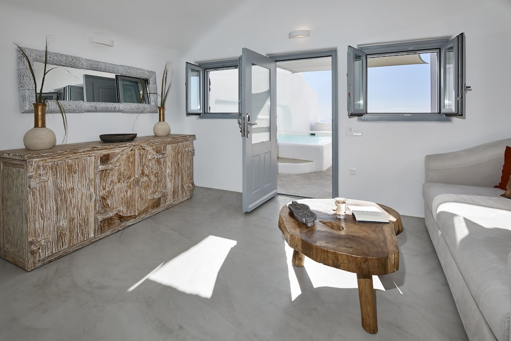 Signature Villa, Private Pool (Caldera View) - Photo 14