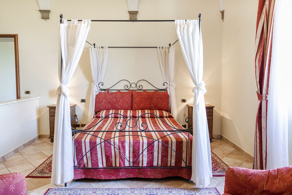 Romantic Apartment, 1 Bedroom, Hill View