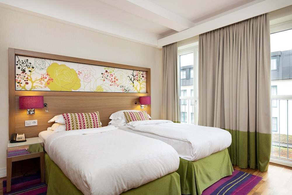 Superior Room thumbnail 6