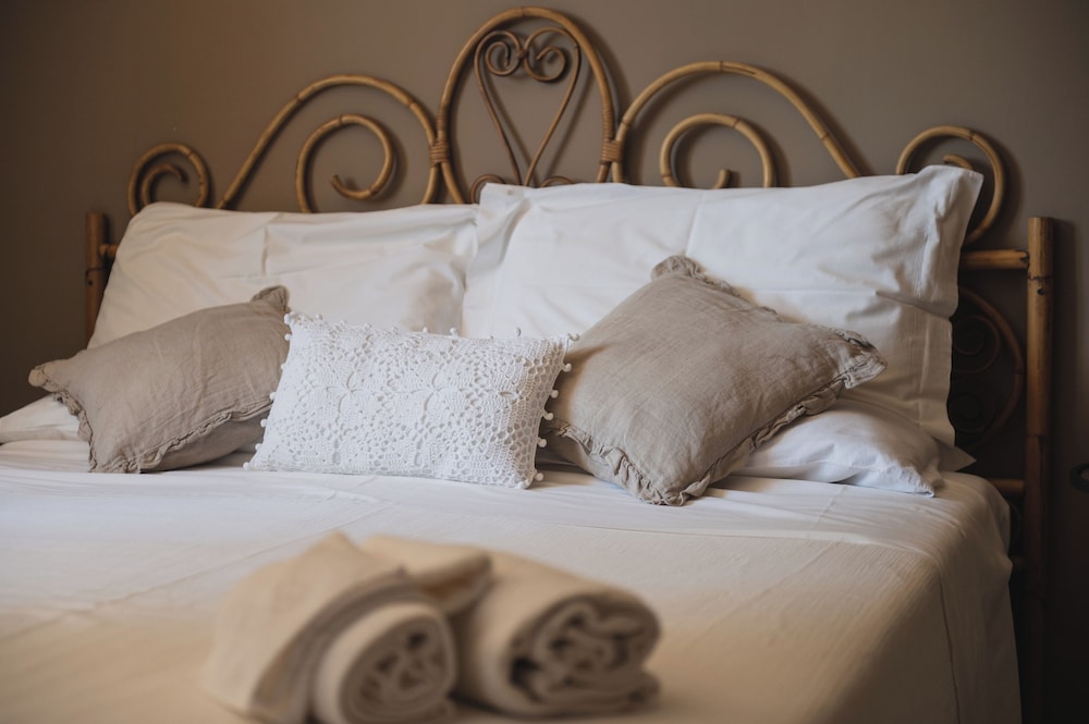 Superior Double Room, Courtyard View