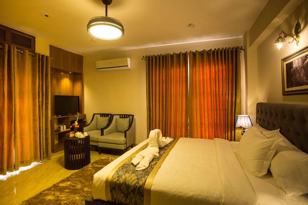 Executive Room - Photo 2
