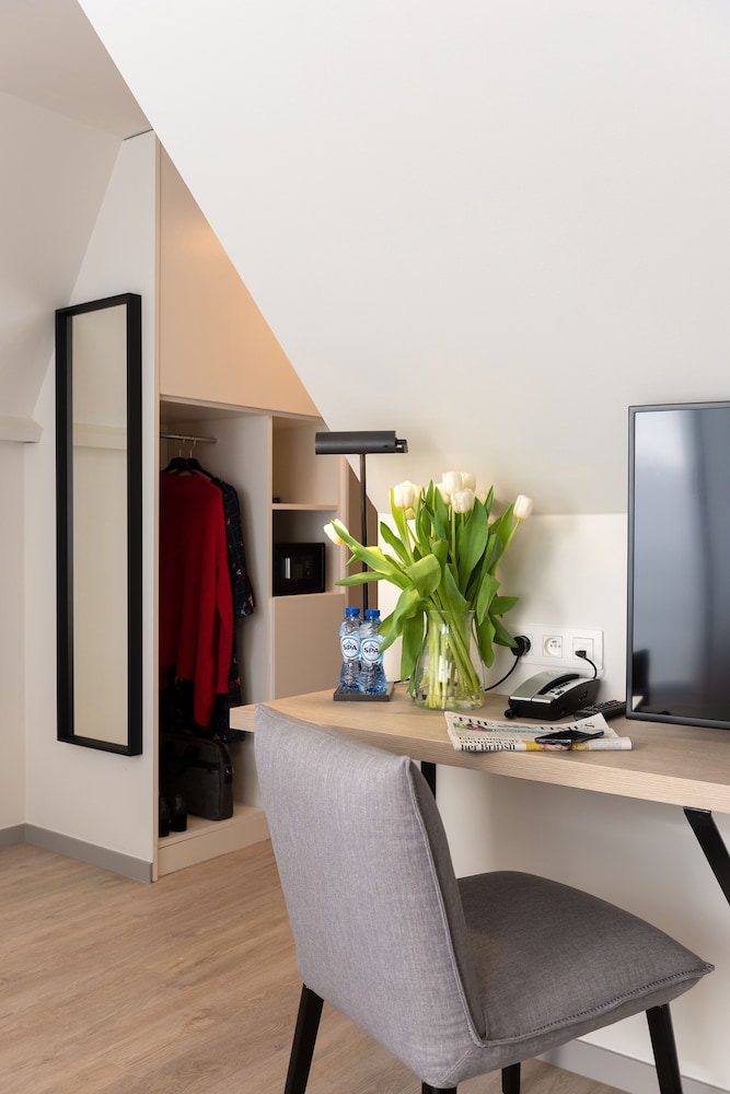 Family Quadruple Room thumbnail 5