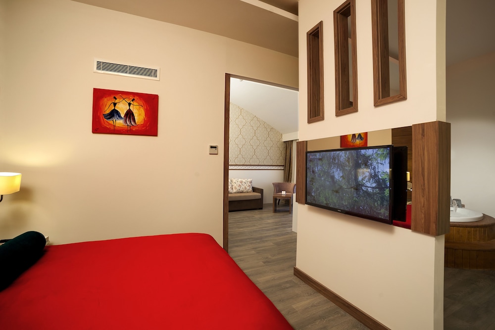 Suite, 2 Bedrooms, 2 Bathrooms (Sea Side) photo 2