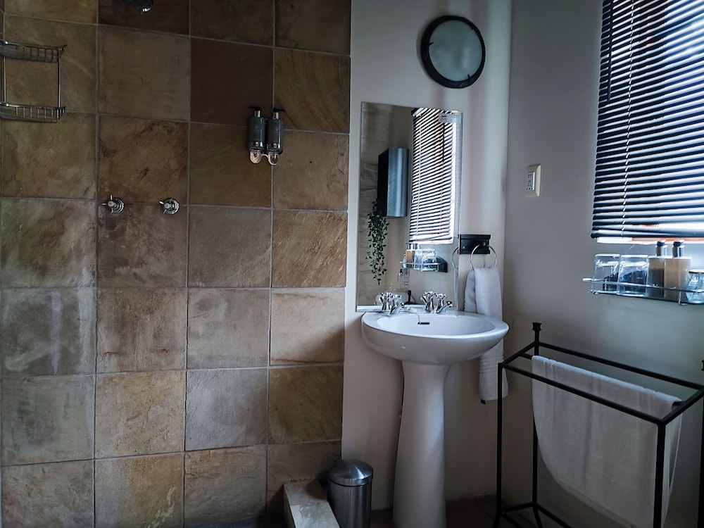 Standard Double or Twin Room, 1 Bedroom photo 2