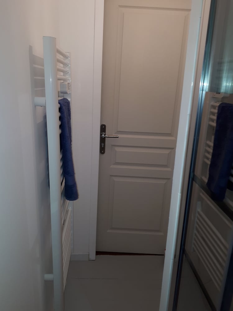 Room (Pervenche) (Small shower 60x60) photo 3