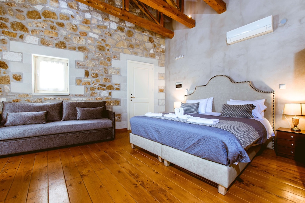 Superior Room - Photo 33