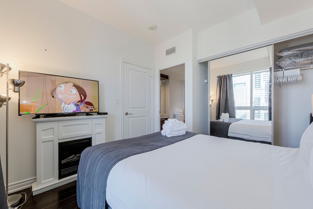Downtown Toronto 2 Bedroom 2 Bath Suite Near Business District, U of T, Hospital, Foto 4
