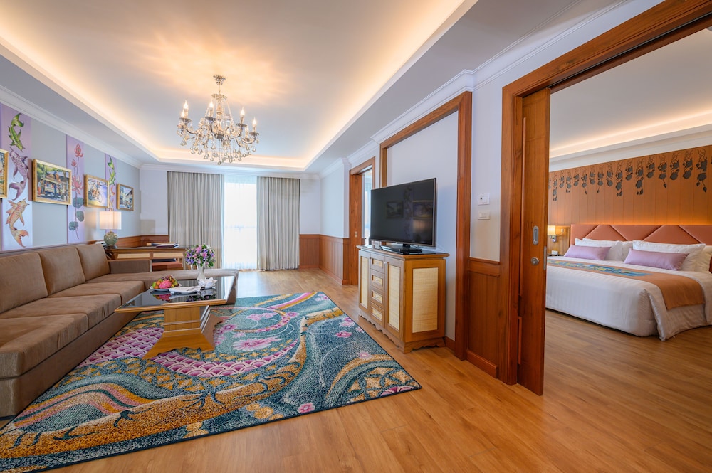 Executive Suite photo 1