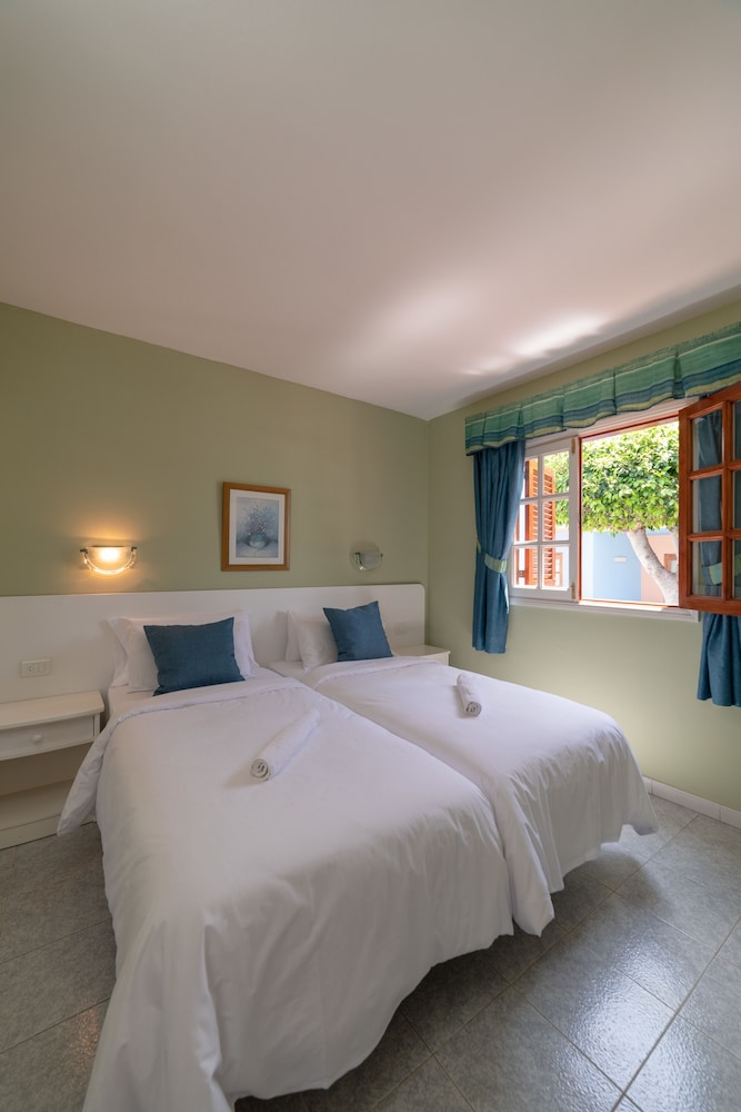 Standard Apartment, Multiple Beds (3 Adults) - Photo 3