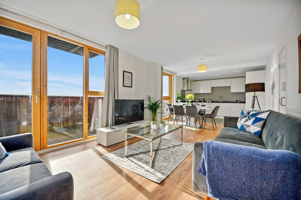 Executive Apartment, 2 Bedrooms, Balcony, City View (1904)