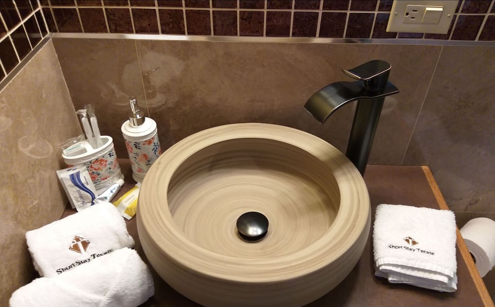 Suite #7 photo 2
