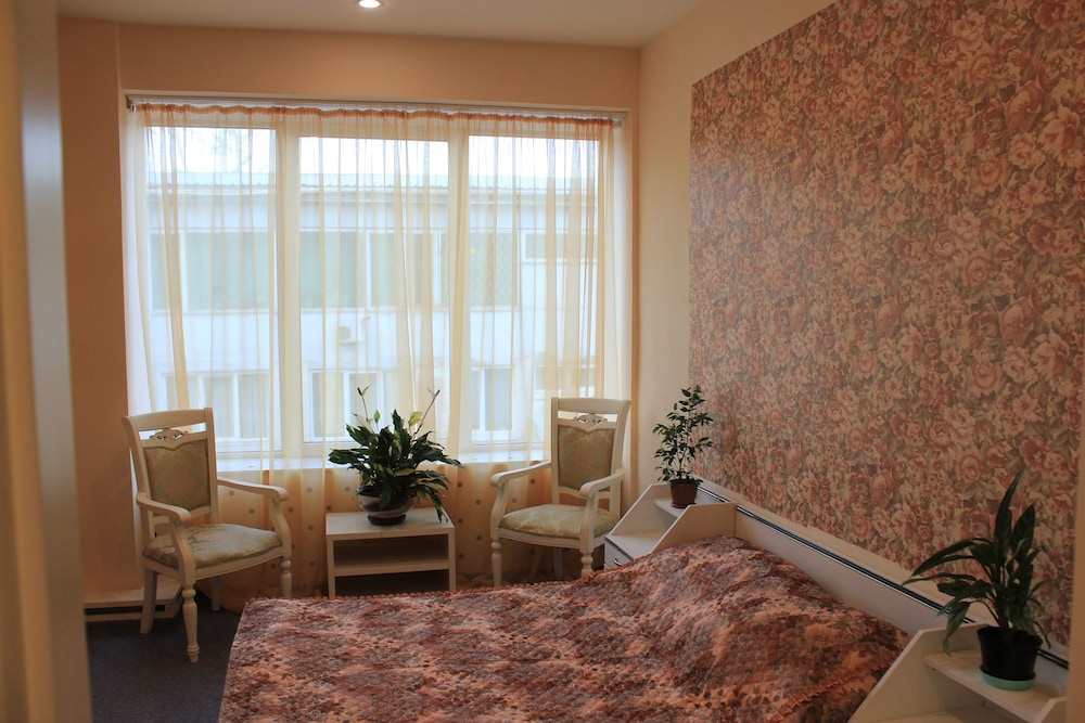 Family Double Room, 1 Double Bed, Courtyard View photo 2