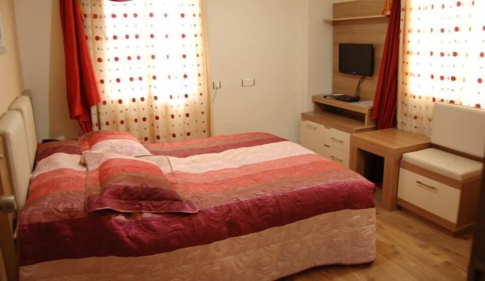 Double or Twin Room photo 2