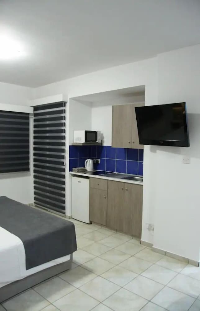 Studio Suite 304 photo 2