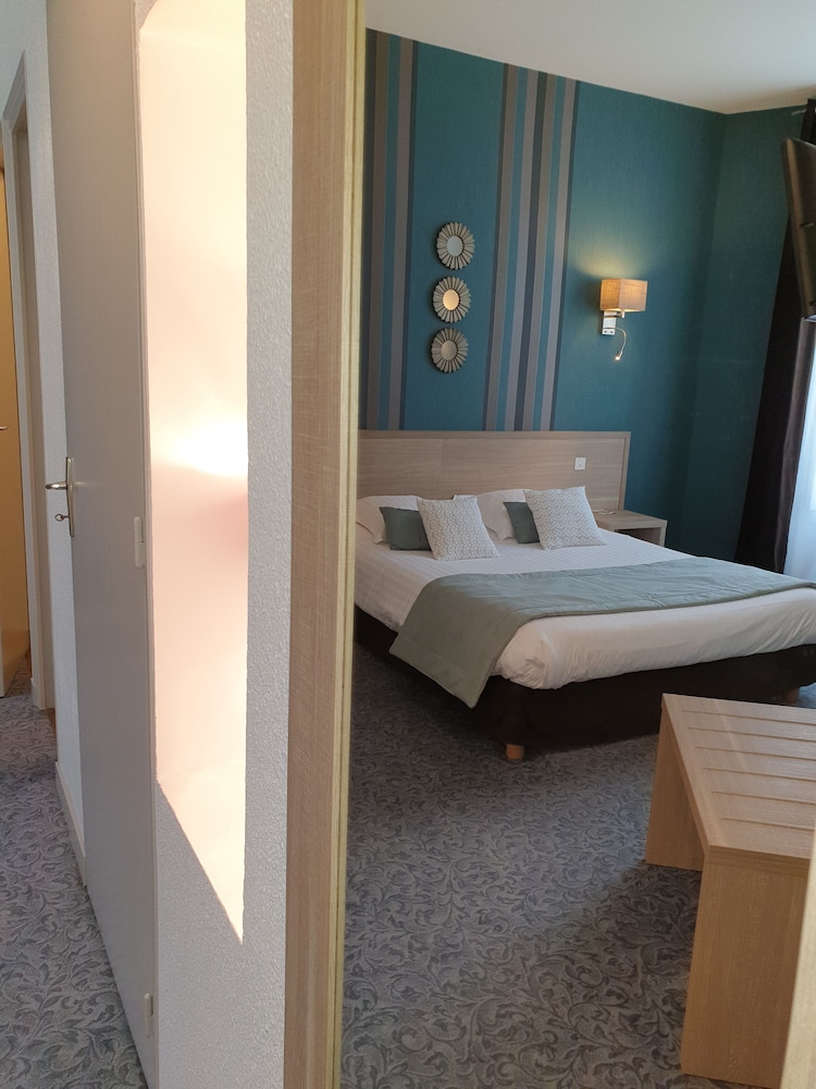 Superior Room - Photo 11