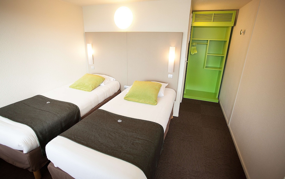 Standard Room, 2 Twin Beds - Photo 1